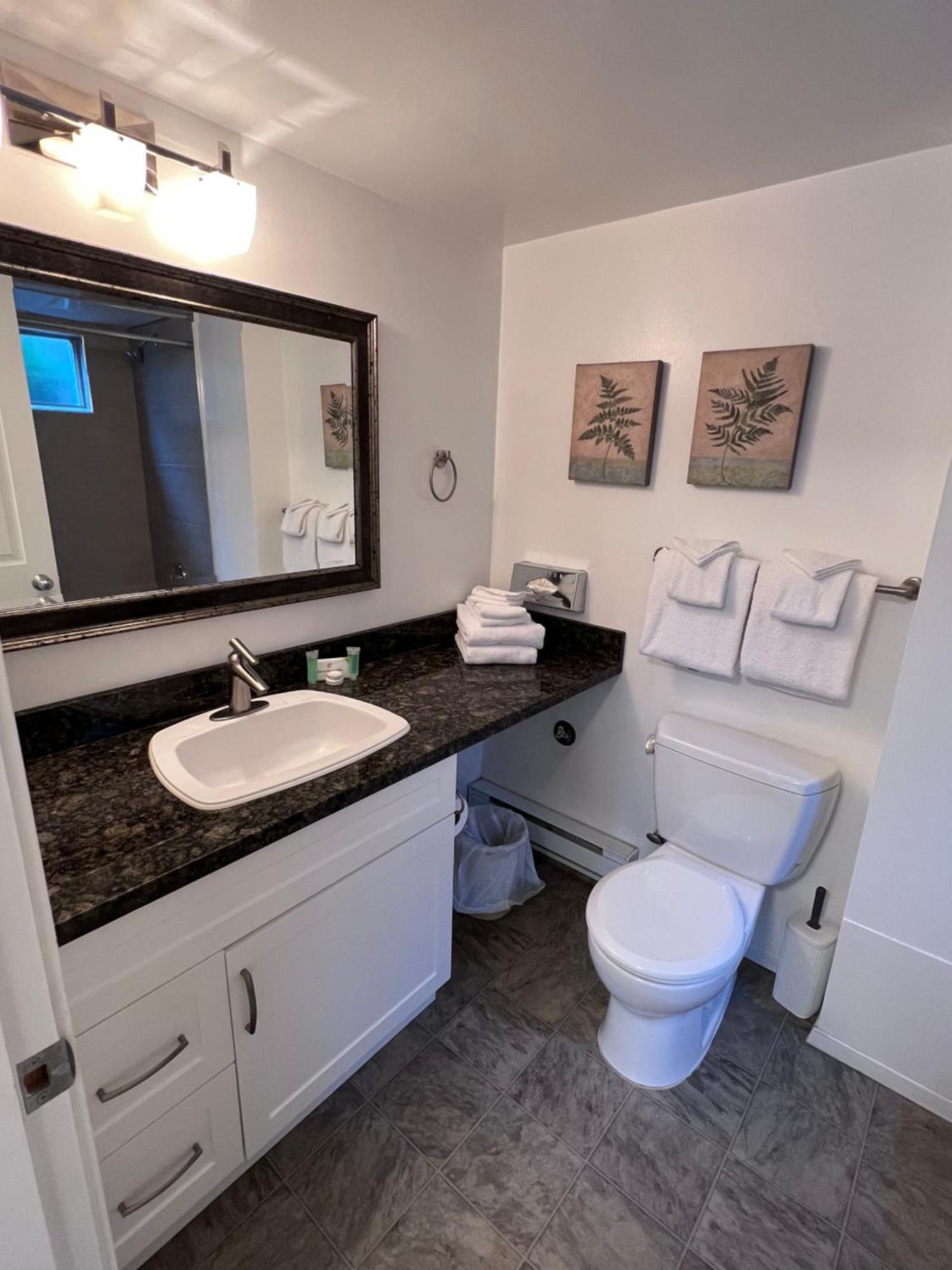 Shorewater Resort Qualicum Beach Zewnętrze zdjęcie